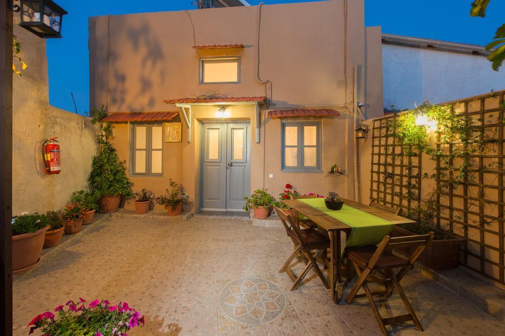 Muses-Old Town Appartement Rhodes City Kamer foto